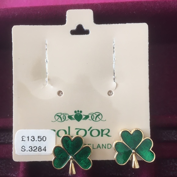 Clip on shamrock and gold earrings from Ireland - Picture 9 of 10